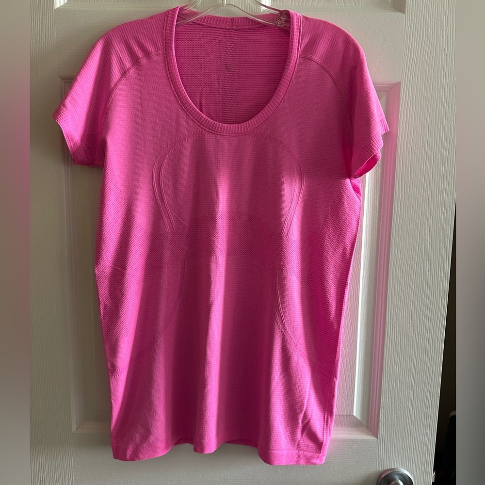 Lululemon short sleeve tshirt